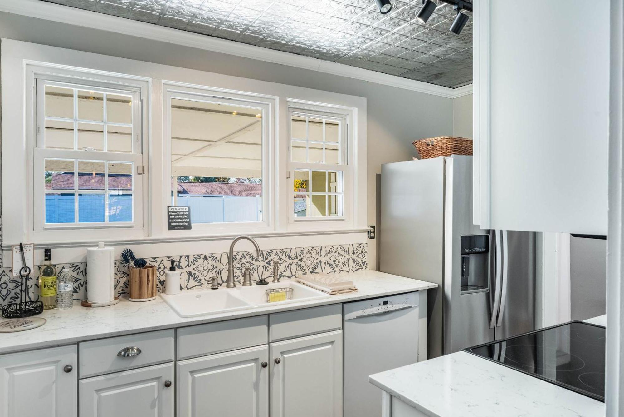 Sanford'S Haven, 3 Bedroom, Sleeps 7 外观 照片